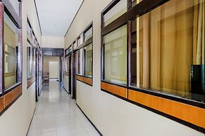 OYO 1342 Uniga Malang Family Residence