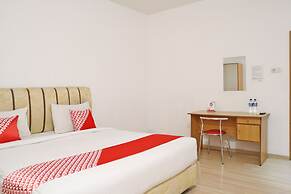 OYO 1673 M Authentic Kost Man
