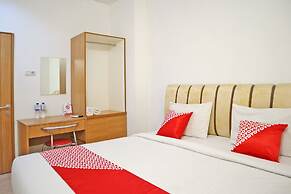 OYO 1673 M Authentic Kost Man