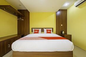 Capital O 1973 Guest House Toserba Selamat Syariah Pelabuhan Ratu