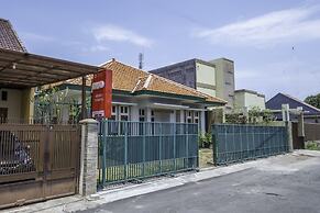 OYO 2072 Wisma Teratai