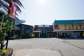 OYO 1652 Hotel Tampiarto