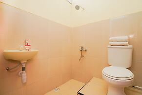 OYO 1652 Hotel Tampiarto