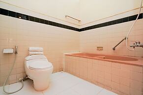 OYO 1652 Hotel Tampiarto