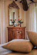 Villa in Castellina w. Pool, Garden & Winery