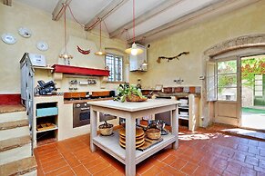 Luxury Privacy in the Heart of Tuscany