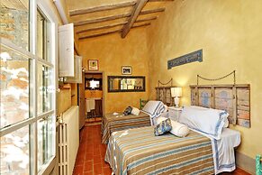 Luxury Privacy in the Heart of Tuscany