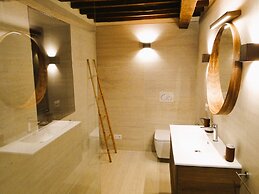 Luxury Privacy in the Heart of Tuscany