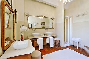 Luxury Privacy in the Heart of Tuscany