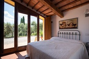 Luxury Privacy in the Heart of Tuscany