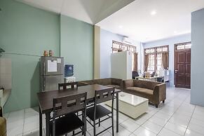 Super OYO 1568 Stasiun Ka Cirebon Guest House