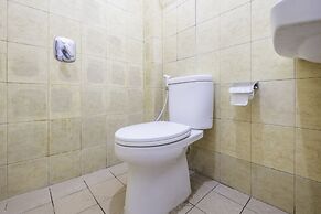 Super OYO 1568 Stasiun Ka Cirebon Guest House