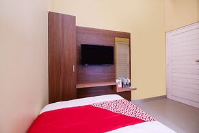 Super OYO 1506  Shabrina 2 Syariah