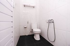 Super OYO 1506  Shabrina 2 Syariah