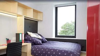 Yugo Explore - Broadstone Hall