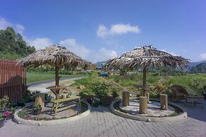 Super OYO 1696 Sapo Rumbia