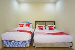 Super OYO 1696 Sapo Rumbia