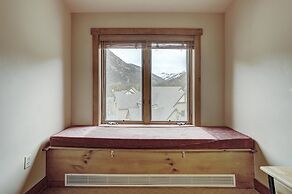 2311 Red Hawk Lodge 2 Bedroom Condo by RedAwning