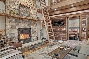 Skyrun 2 Bedroom Cabin by RedAwning