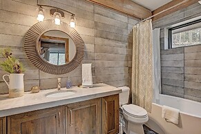 Skyrun 2 Bedroom Cabin by RedAwning