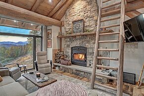 Skyrun 2 Bedroom Cabin by RedAwning