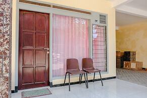 OYO 1289 Cbr Residence