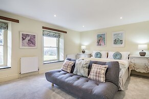 Tregoninny Vineyard and Woodland Farmhouse