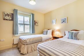 Tregoninny Vineyard and Woodland Farmhouse