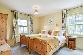 Tregoninny Vineyard and Woodland Farmhouse