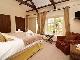 Tregoninny Vineyard and Woodland Farmhouse