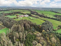 Tregoninny Vineyard and Woodland Farmhouse