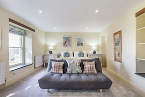 Tregoninny Vineyard and Woodland Farmhouse