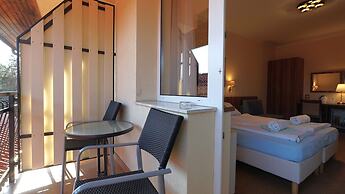 Balaton Colors Beach Hotel