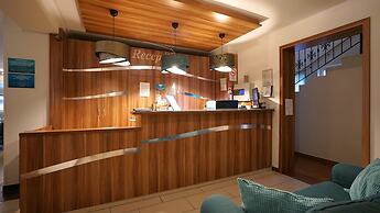 Balaton Colors Beach Hotel