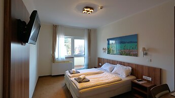 Balaton Colors Beach Hotel
