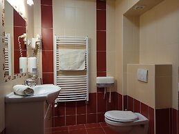 Balaton Colors Beach Hotel