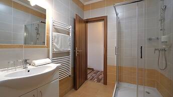 Balaton Colors Beach Hotel