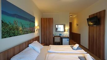 Balaton Colors Beach Hotel