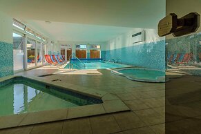 Balaton Colors Beach Hotel