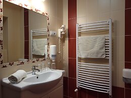 Balaton Colors Beach Hotel