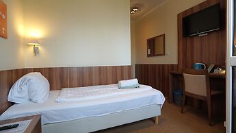 Balaton Colors Beach Hotel