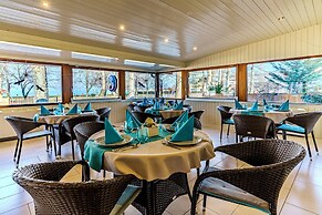 Balaton Colors Beach Hotel