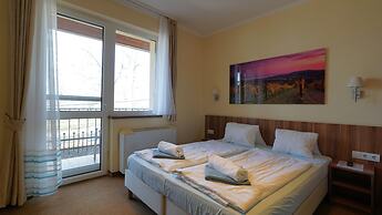 Balaton Colors Beach Hotel