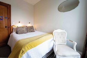 Antrim House Guest Rooms & Suites