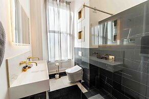 Antrim House Guest Rooms & Suites