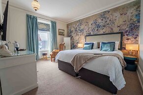 Antrim House Guest Rooms & Suites