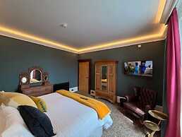 Antrim House Guest Rooms & Suites