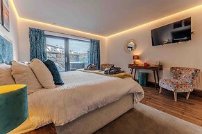 Antrim House Guest Rooms & Suites