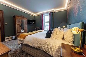 Antrim House Guest Rooms & Suites