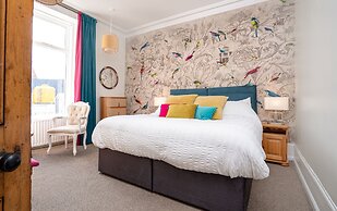 Antrim House Guest Rooms & Suites